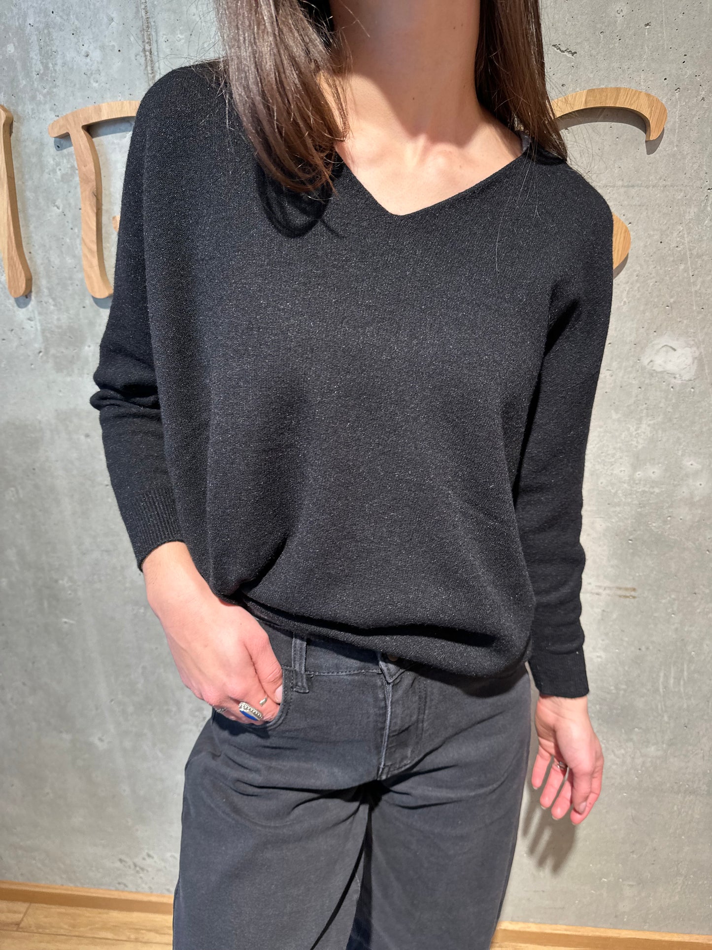 MG-Pulli "Madita V-Neck" - Versch. Farben