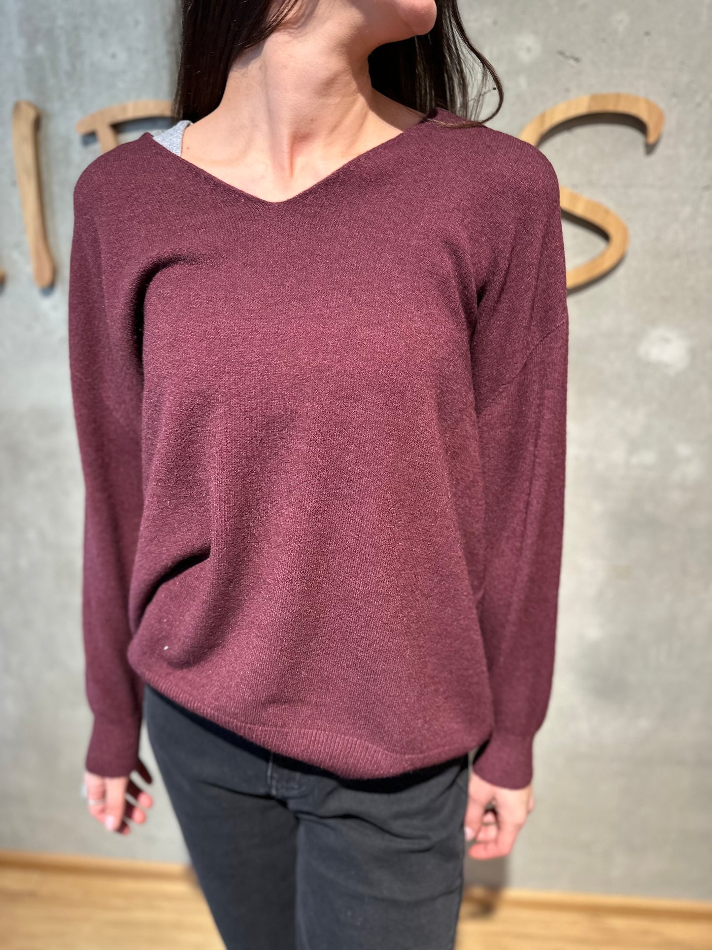MG-Pulli "Madita V-Neck" - Versch. Farben