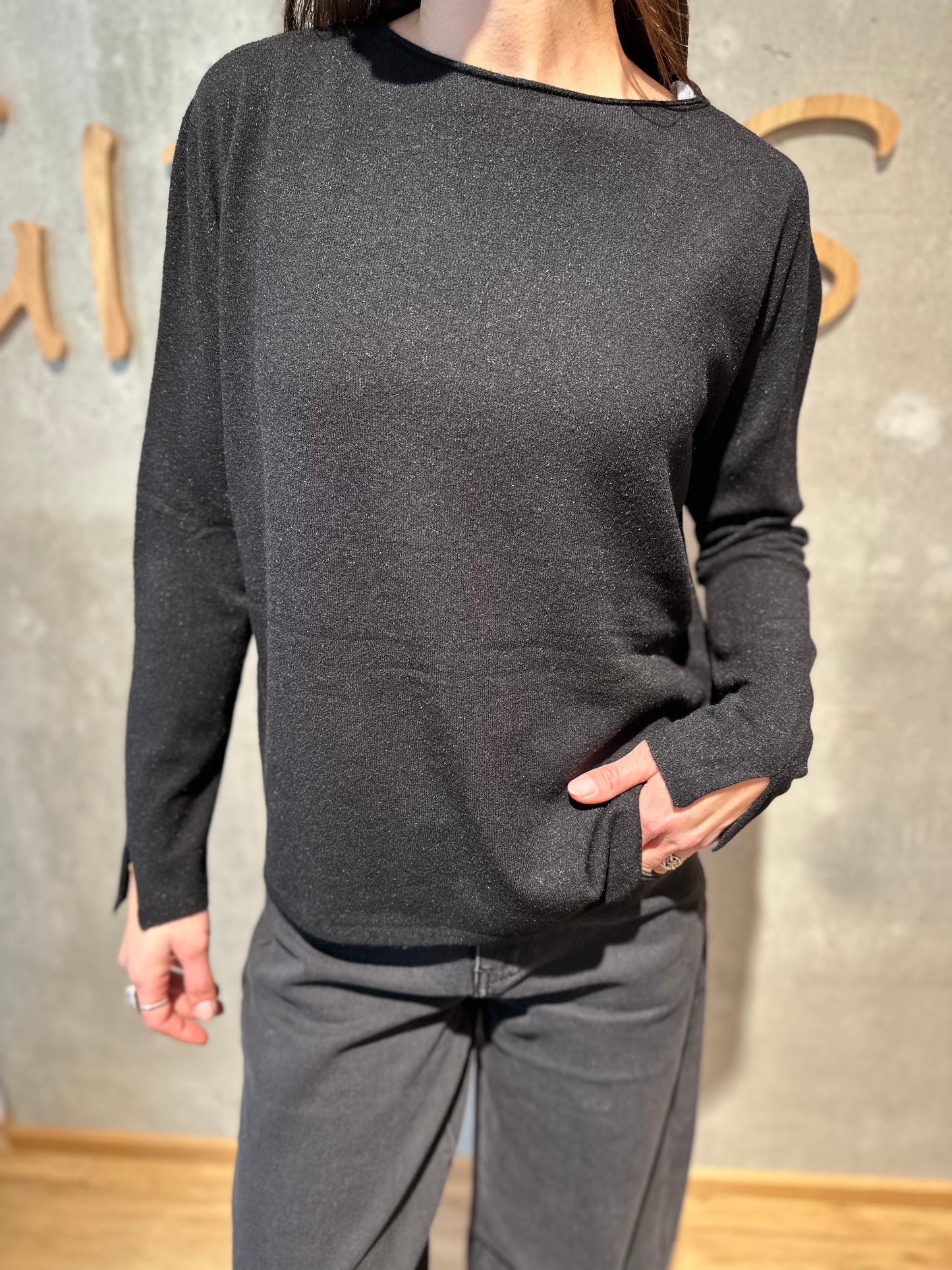 MG-Pulli "Mia Rundhals mit Ärmelschlitz" - Versch. Farben