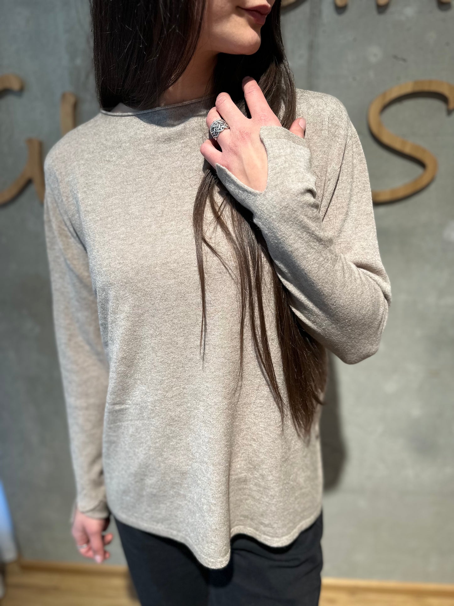 MG-Pulli "Mia Rundhals mit Ärmelschlitz" - Versch. Farben