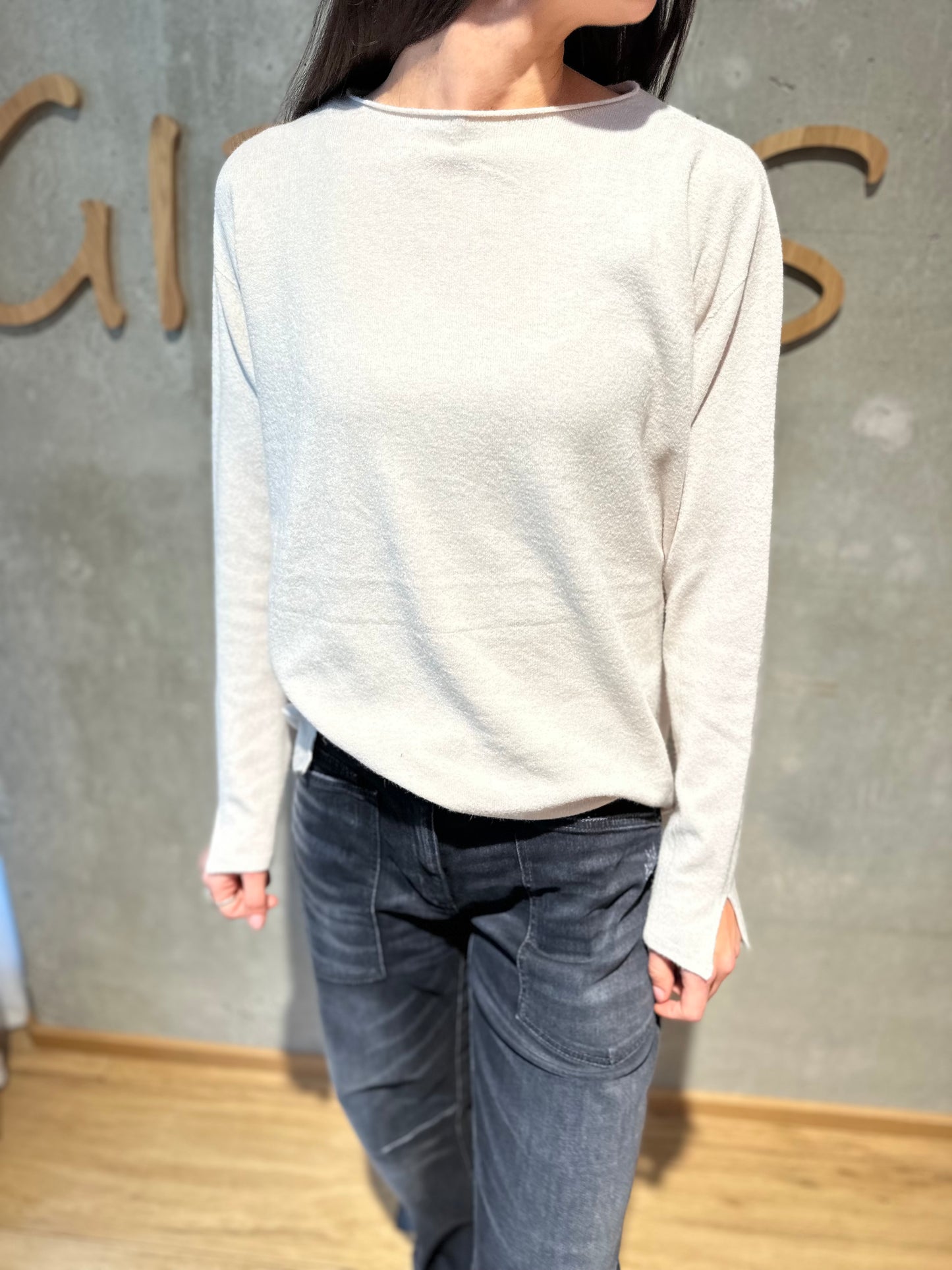 MG-Pulli "Mia Rundhals mit Ärmelschlitz" - Versch. Farben
