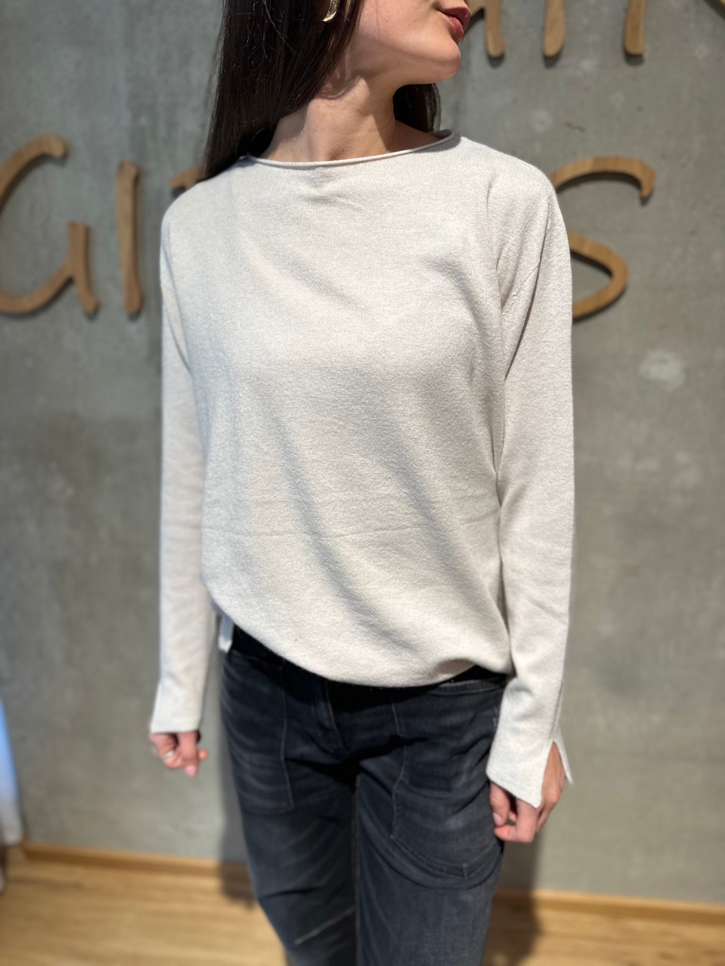 MG-Pulli "Mia Rundhals mit Ärmelschlitz" - Versch. Farben