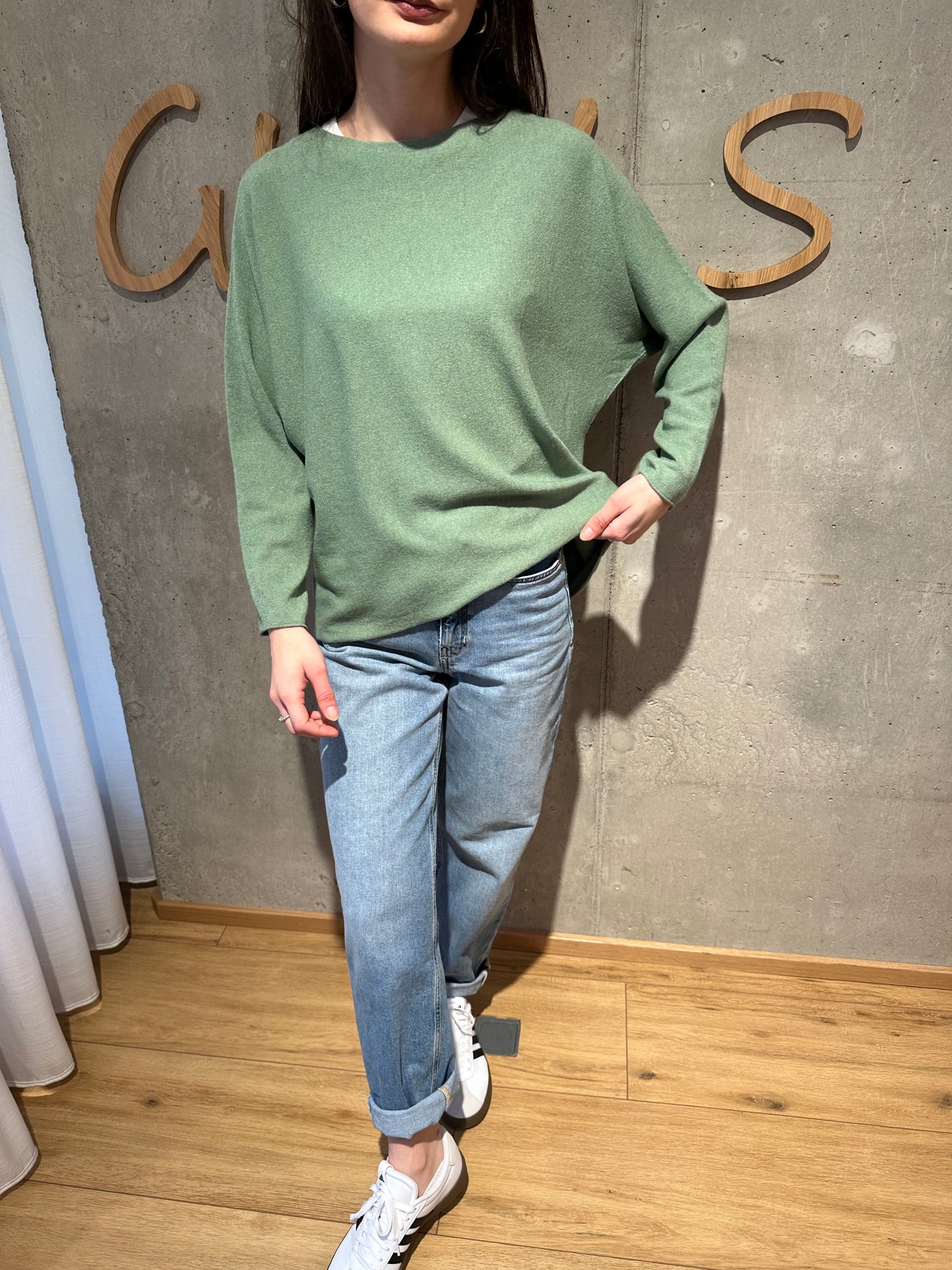 MG-Pulli "Malou kurz" - Versch. Farben