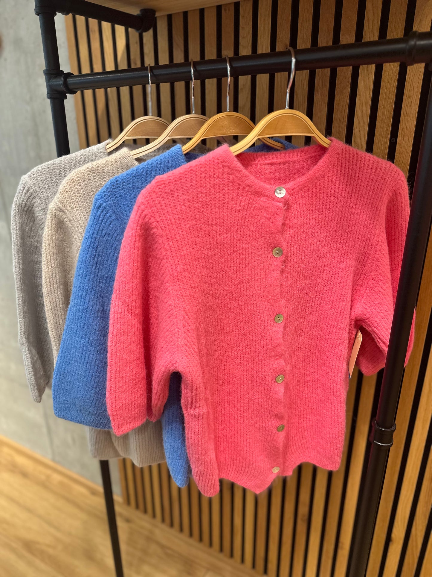 Strickjacke "Stefanie" - Versch. Farben