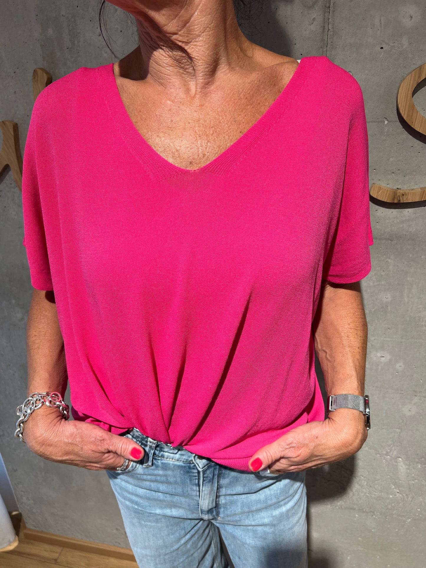 Shirt "Solveig V-Neck" - Versch. Farben