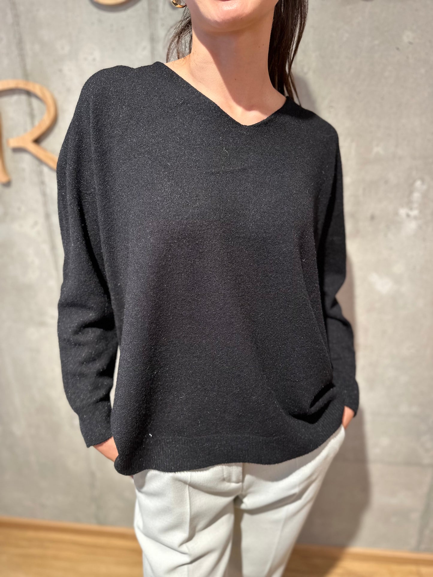 MG-Pulli "Madita V-Neck" - Versch. Farben
