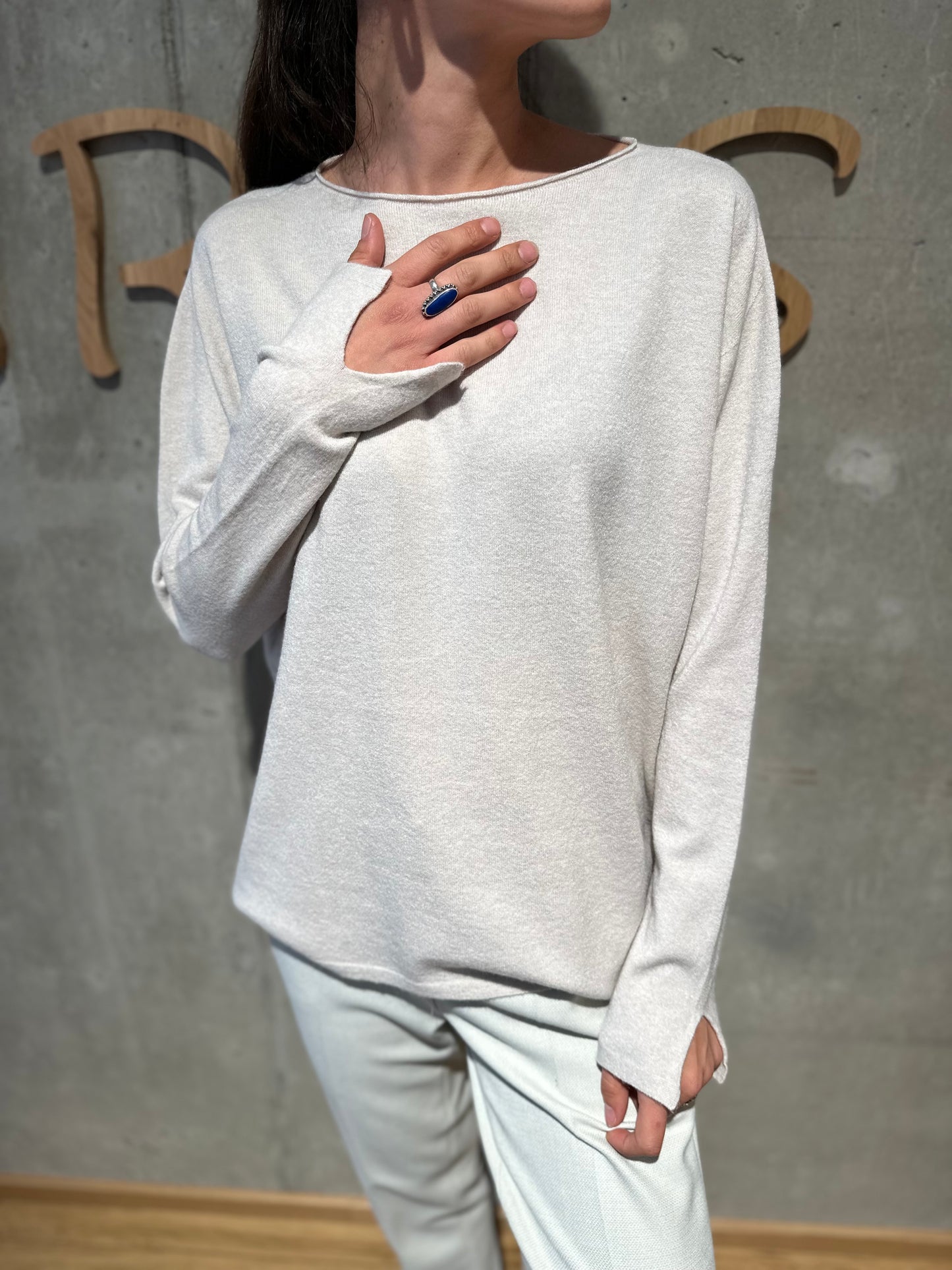 MG-Pulli "Mia Rundhals mit Ärmelschlitz" - Versch. Farben