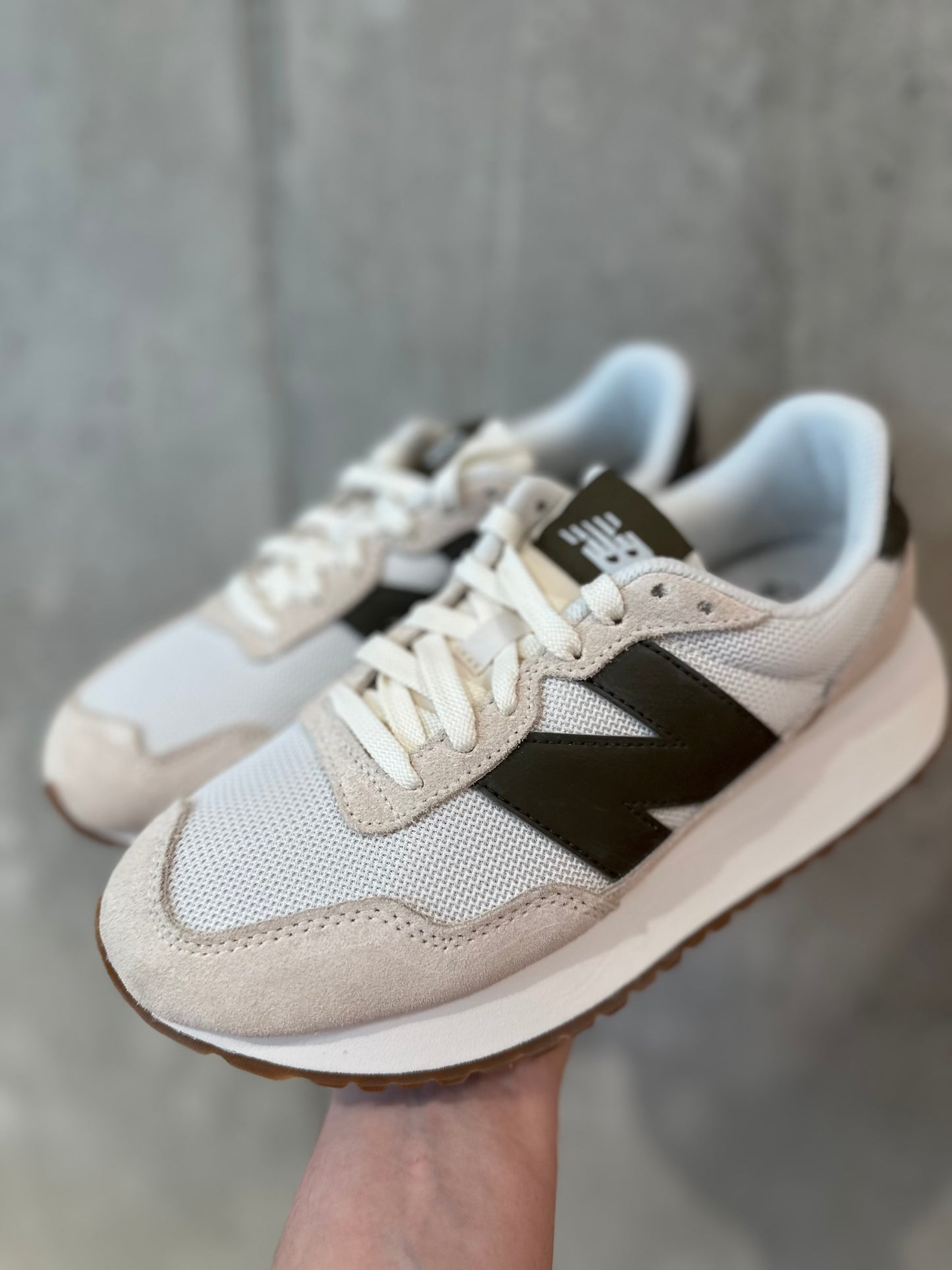 Schuh "NB MS237WM" WeißBeigeKhaki