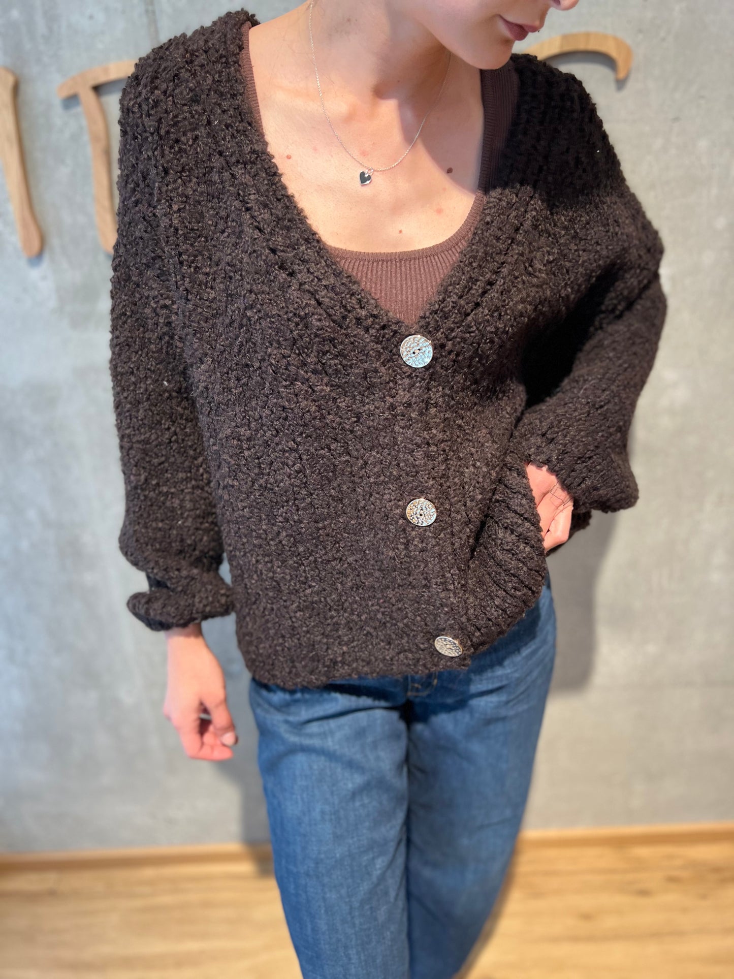 Strickjacke "Steffi mit Goldknöpfen" - Versch. Farben