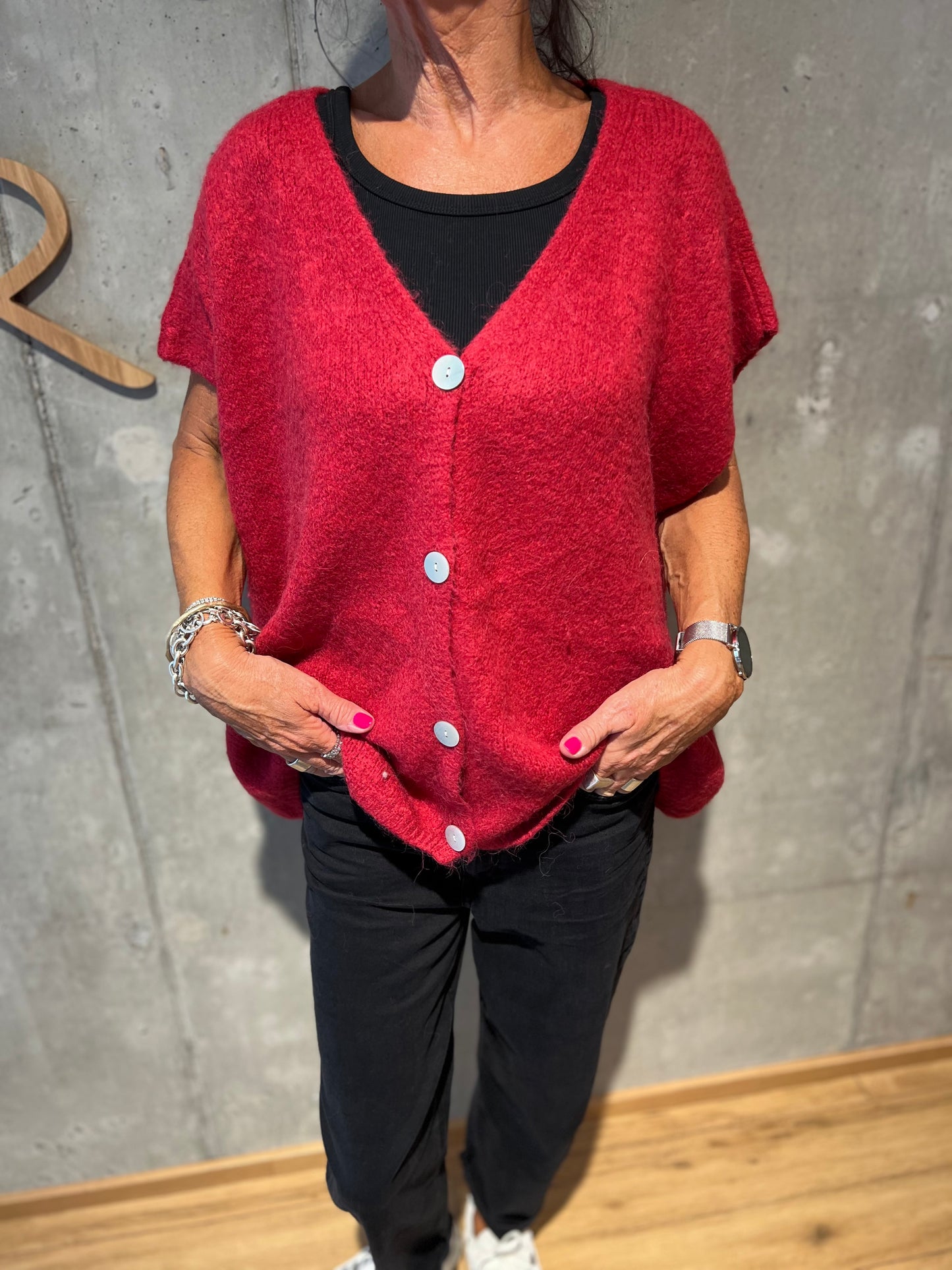 Strickjacke "Stanja ohne Arm" - Versch. Farben