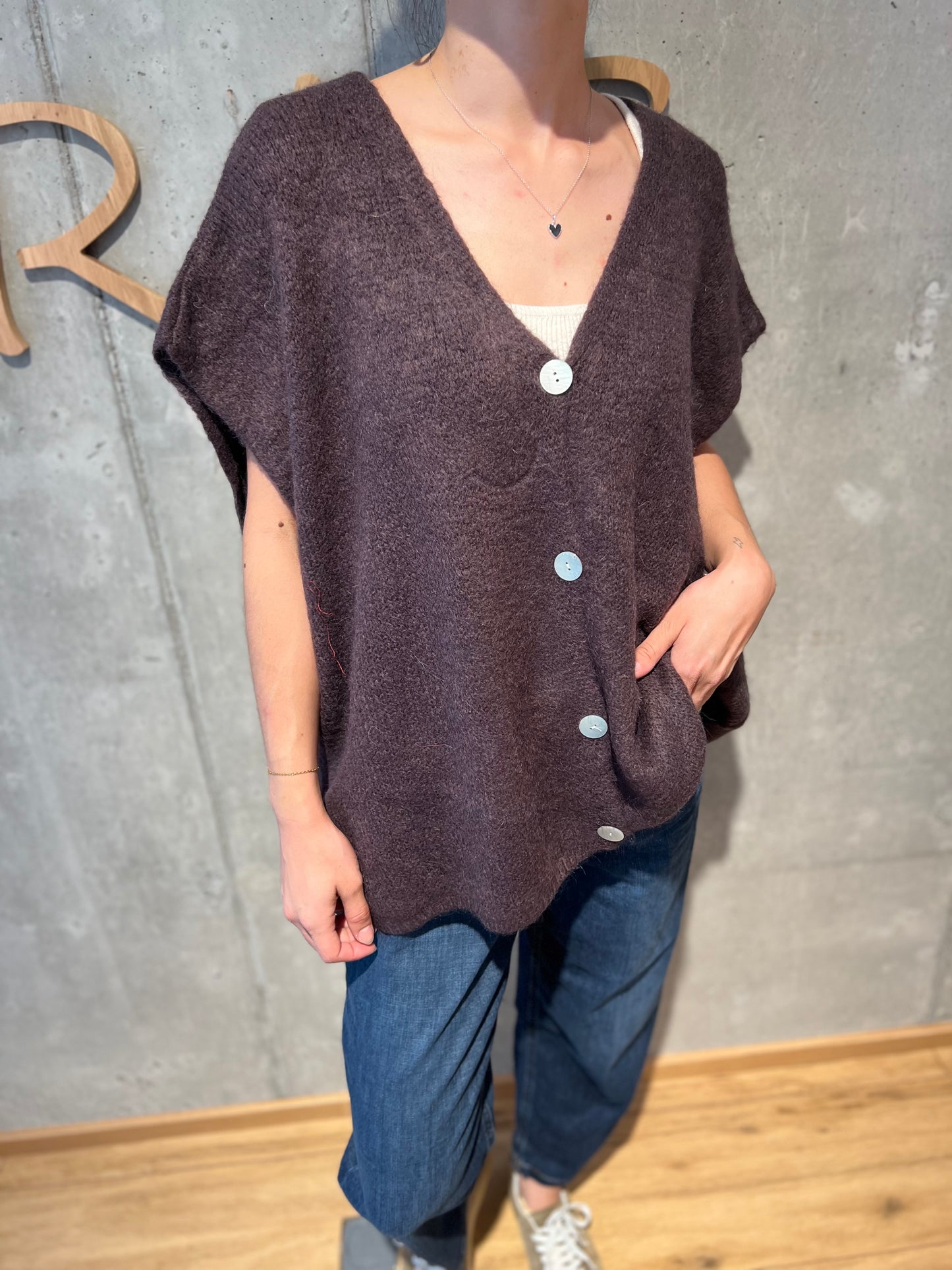 Strickjacke "Stanja ohne Arm" - Versch. Farben