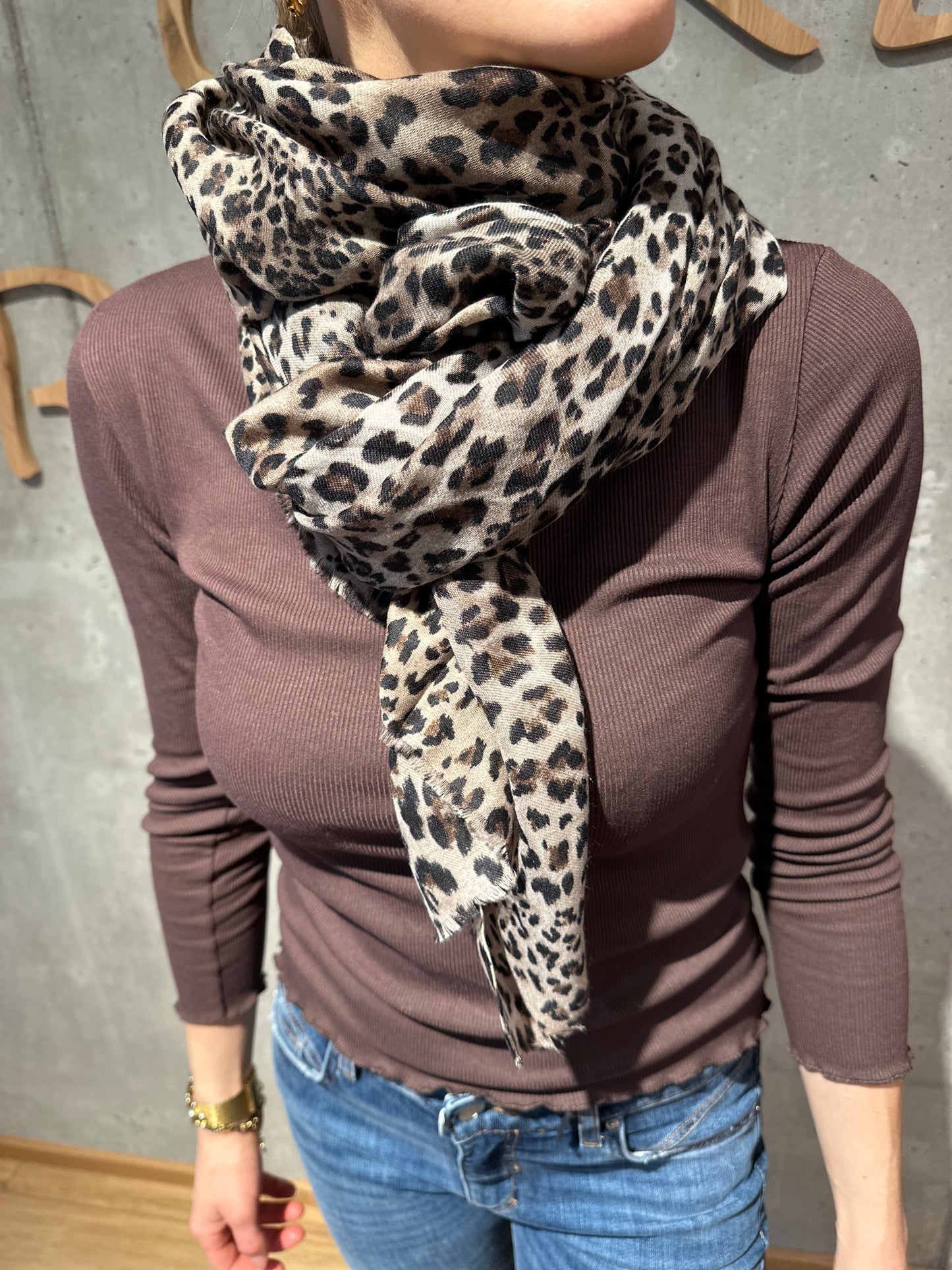 Schal "Leomuster klein" versch Farben