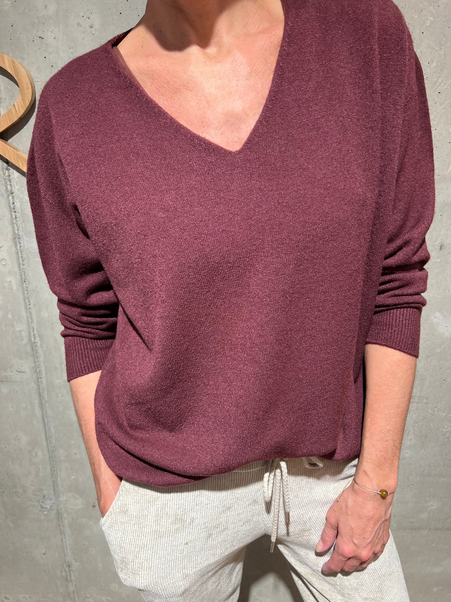 MG-Pulli "Madita V-Neck" - Versch. Farben