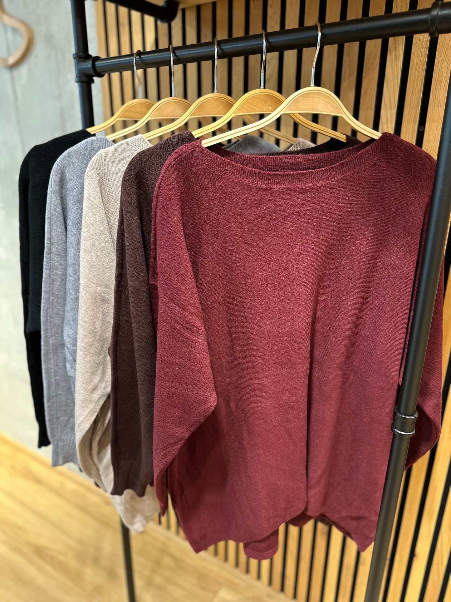 Pulli "Prim mit Knopfleiste hinten" - Versch. Farben