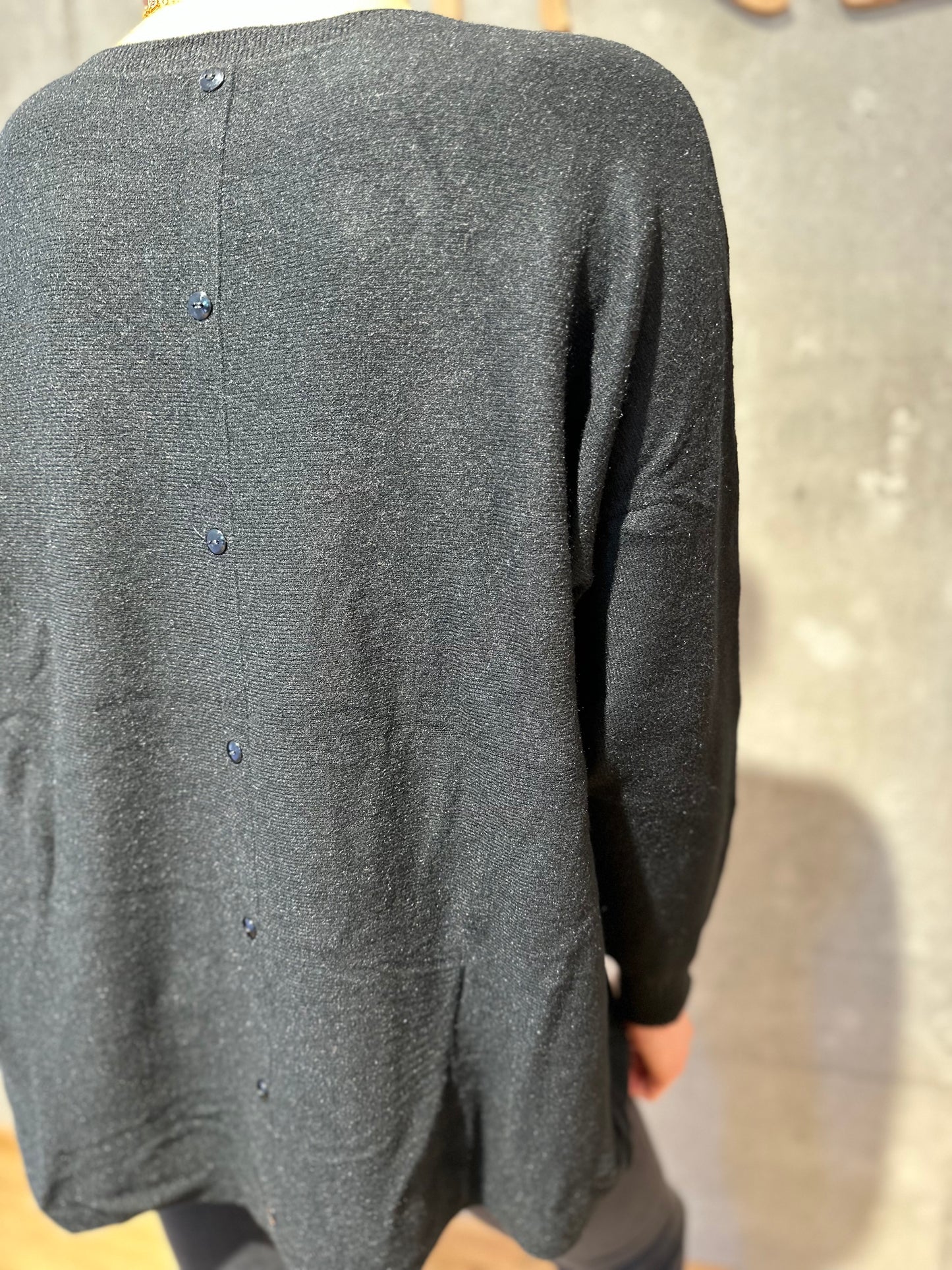 Pulli "Prim mit Knopfleiste hinten" - Versch. Farben