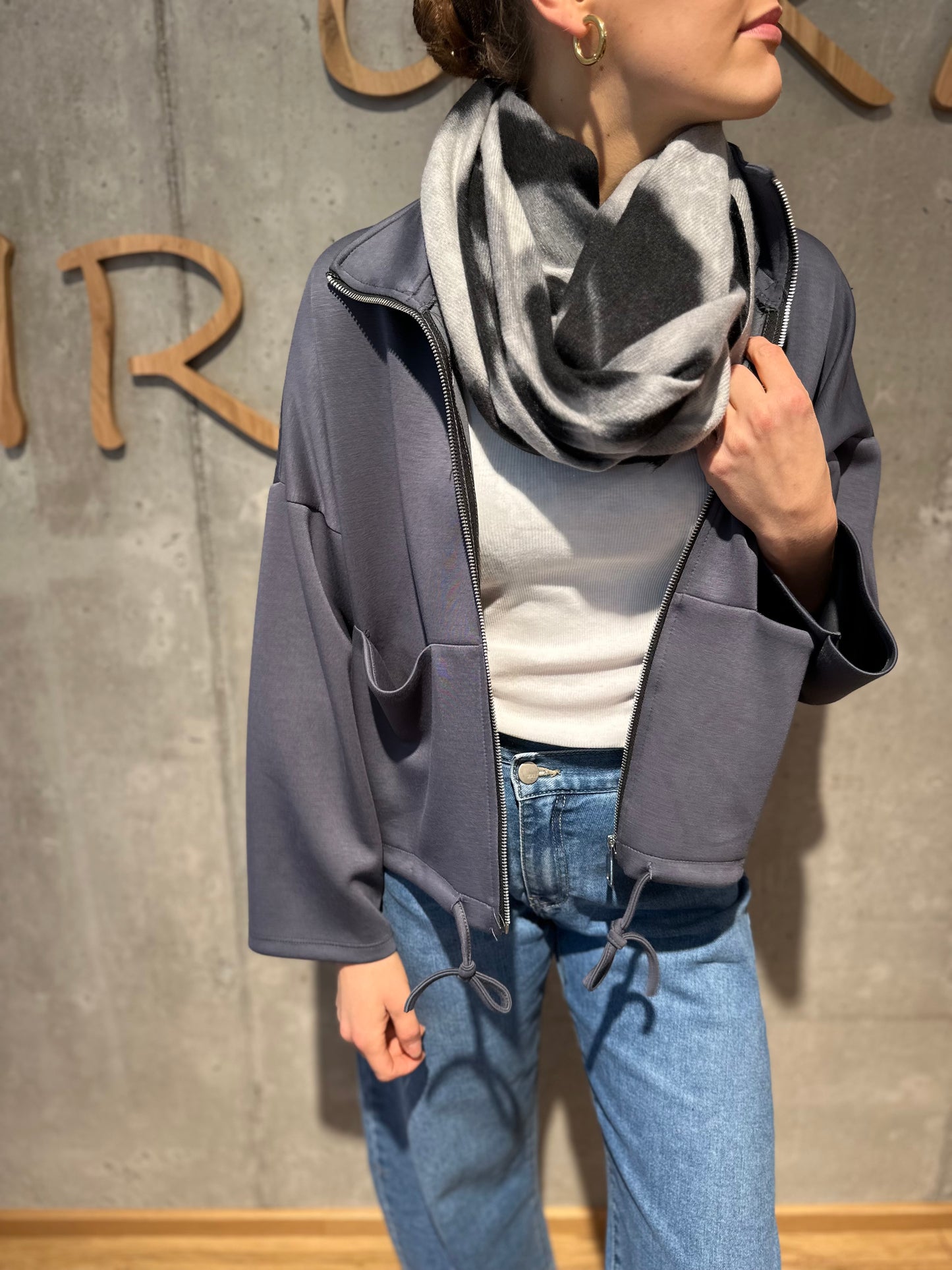 Zip-Jacke"Zendaya verkürzt" - Versch. Farben