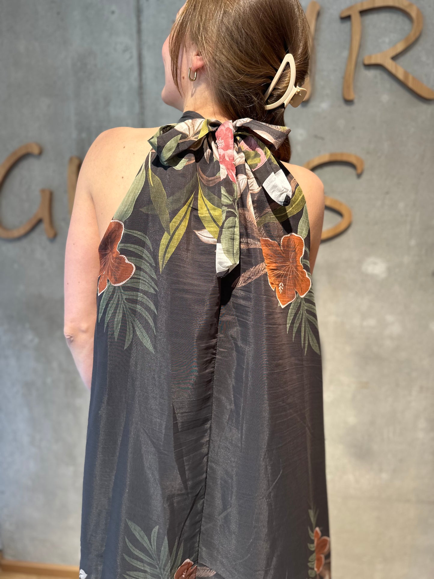 Kleid "Karmen mit Blumen" Dunkelbraun