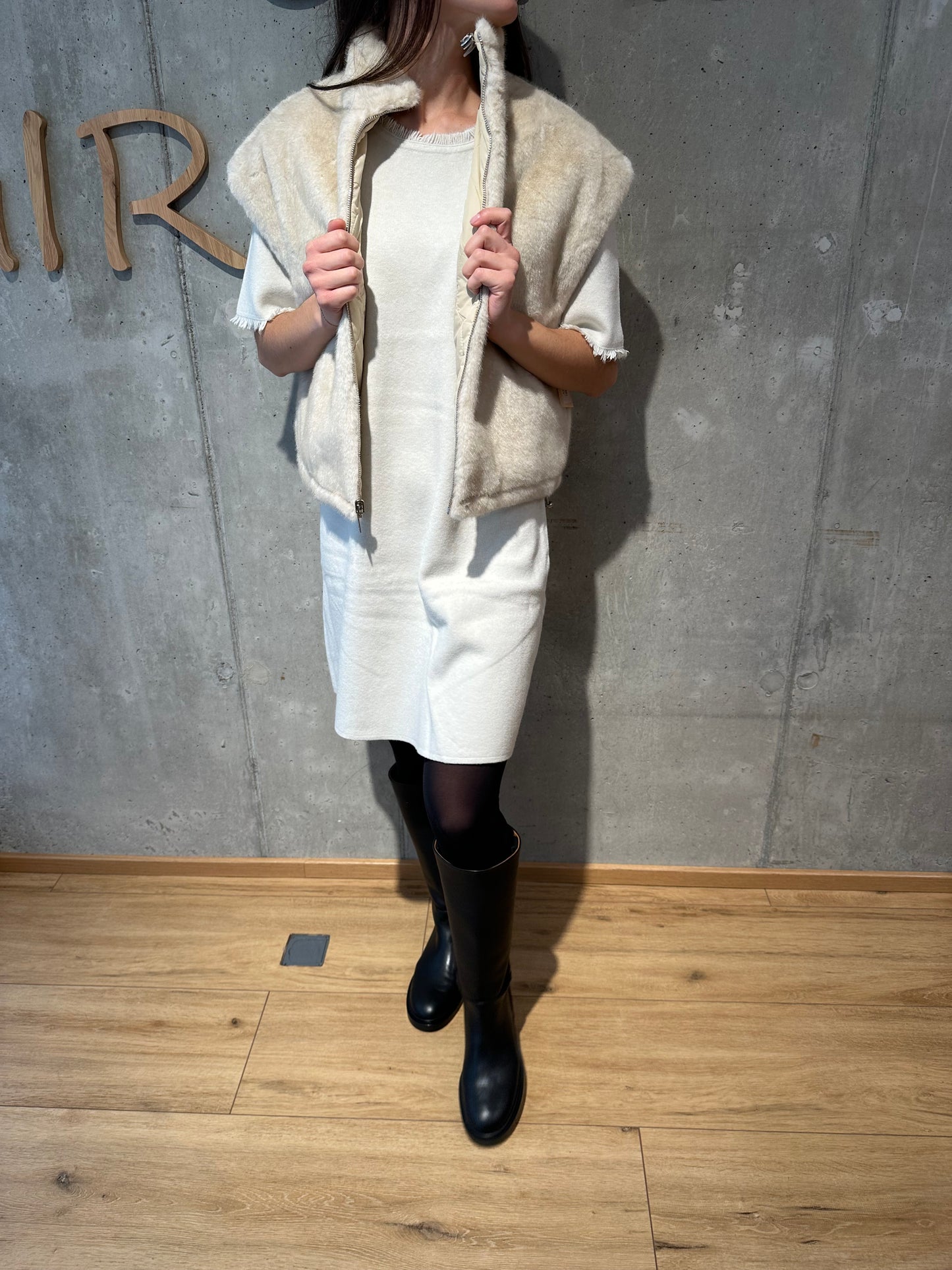 Kleid "Kornealia kurzarm mit Fransen" Schwarz