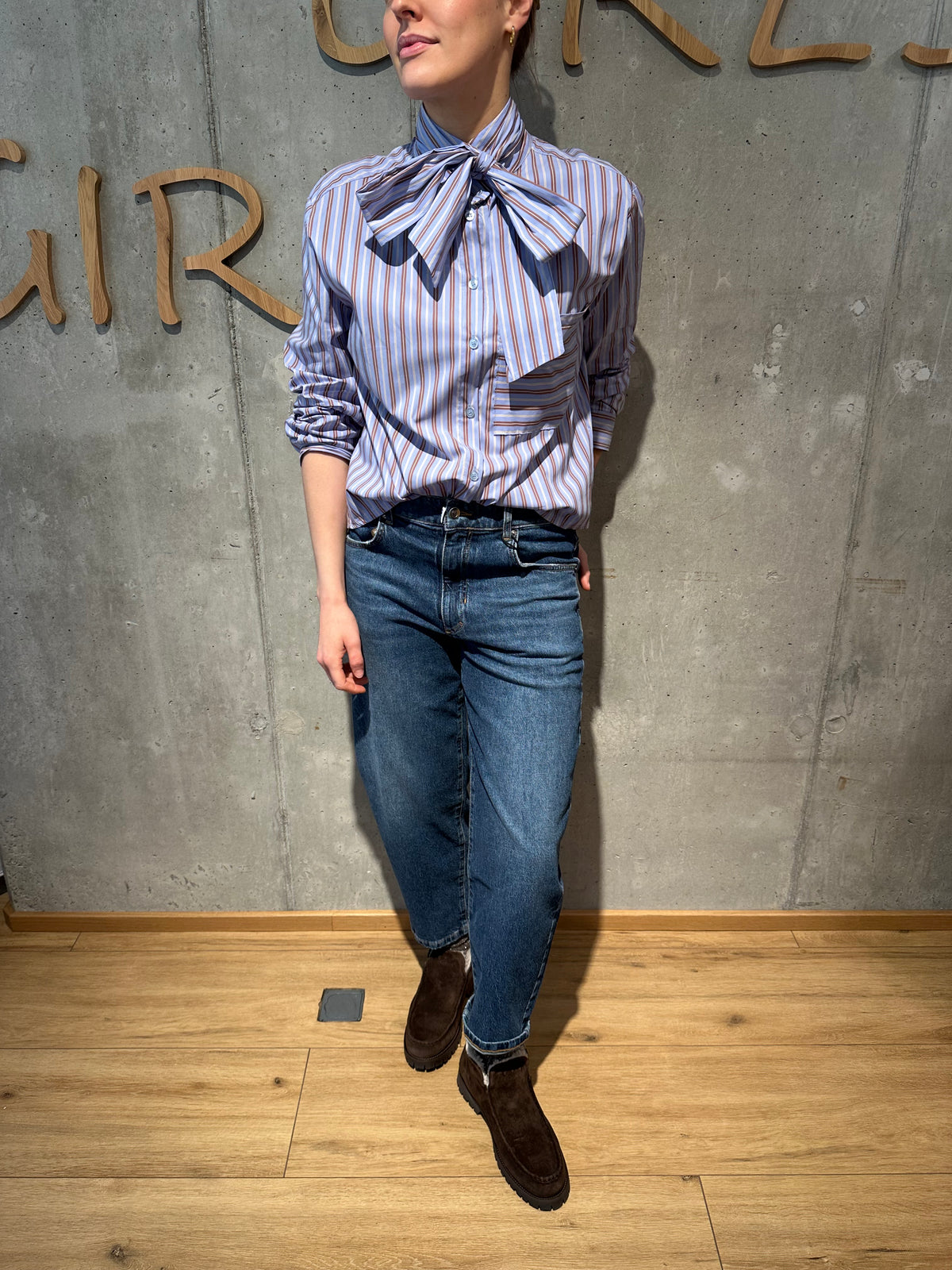 Bluse "Bea mit Schluppe" HellblauBeigeBraun gestreift