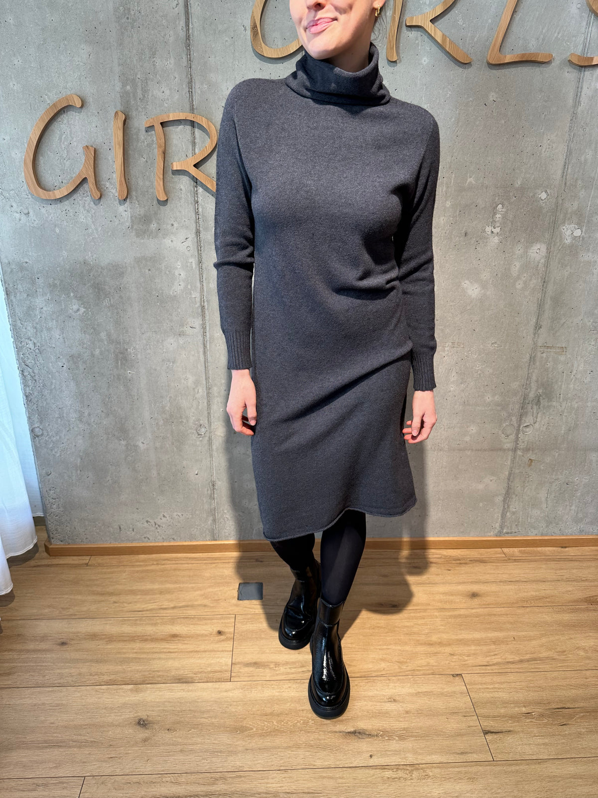 MG-Kleid "Maira Rollkragen" - Versch. Farben