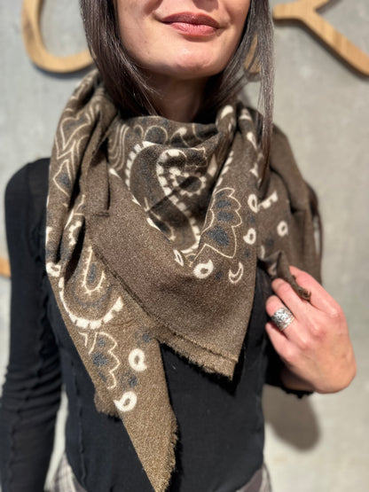 Schal "Amy Paisleymuster" - Versch. Farben