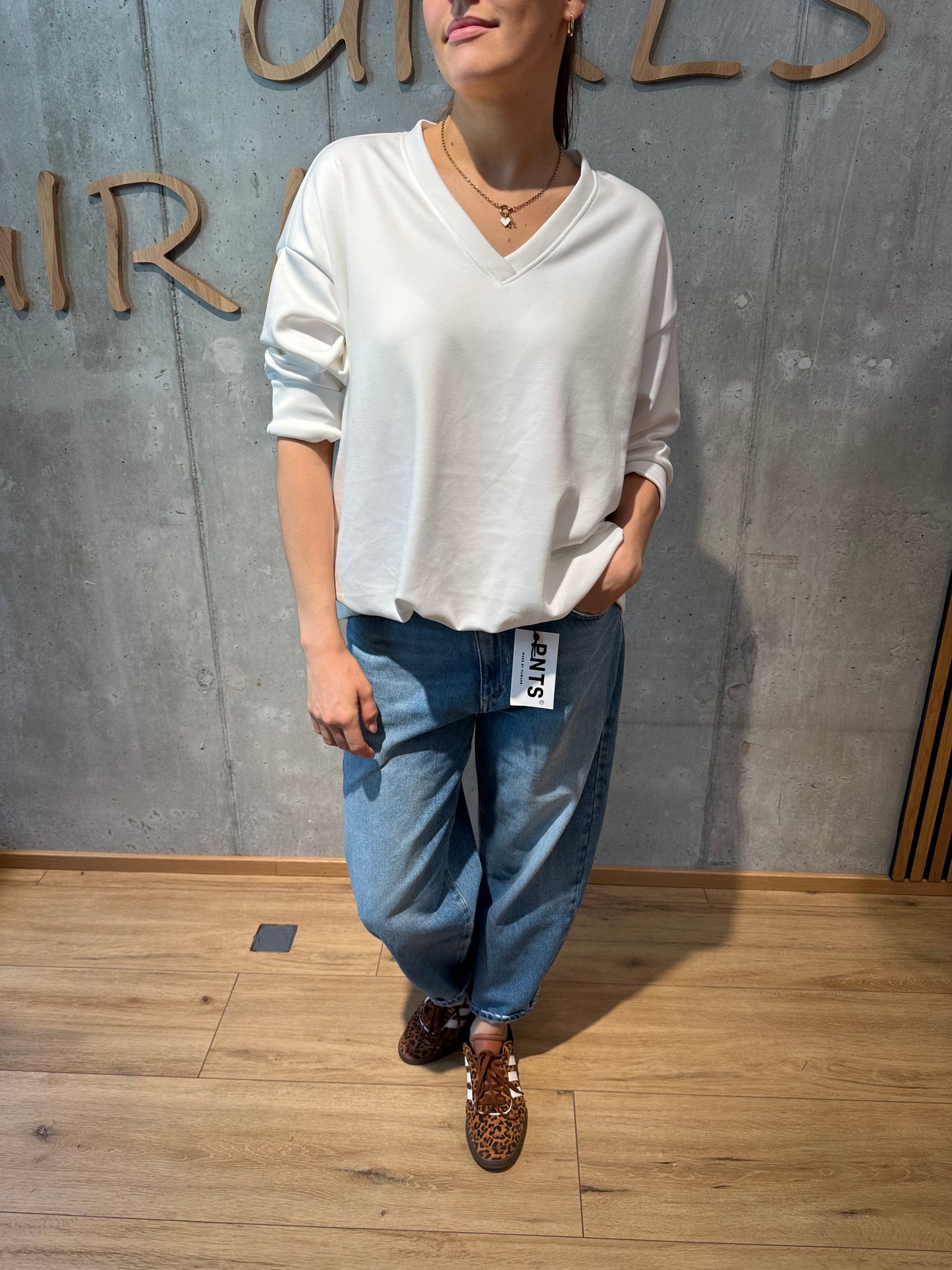 Shirt "Silia V-Neck" - Versch. Farben