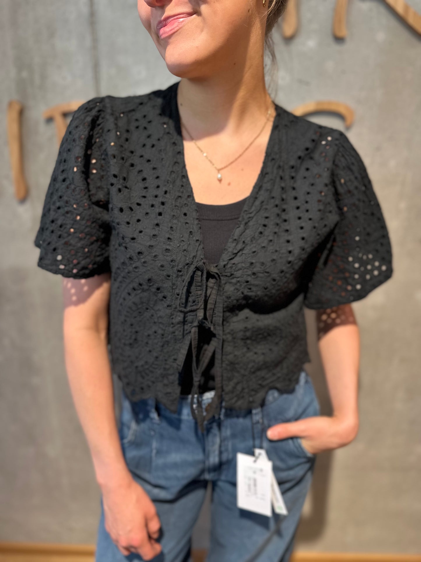 Loch-Bluse "Lory kurz" - Versch. Farben
