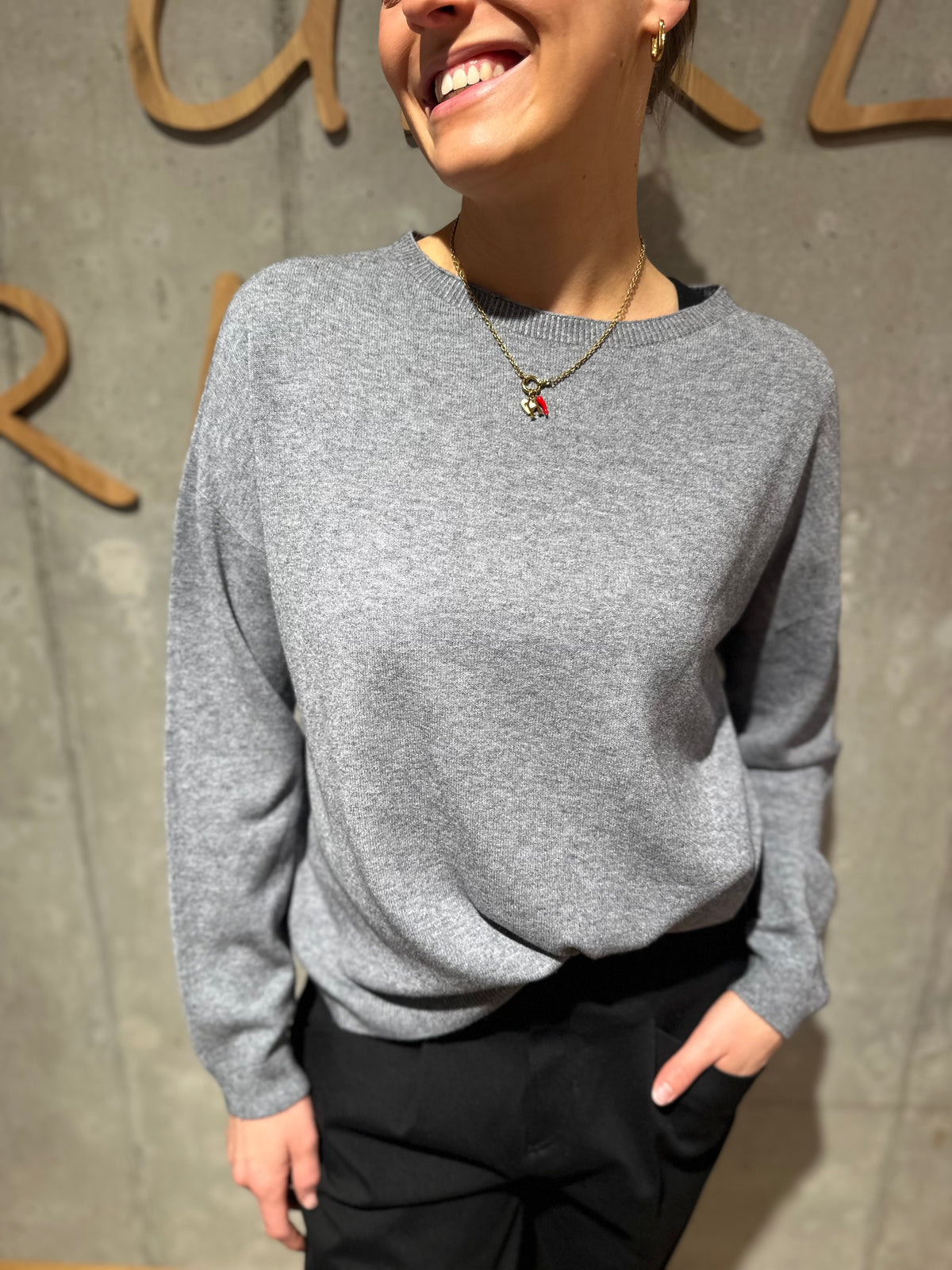 MG-Pulli "Mara Rundhals" - Versch. Farben