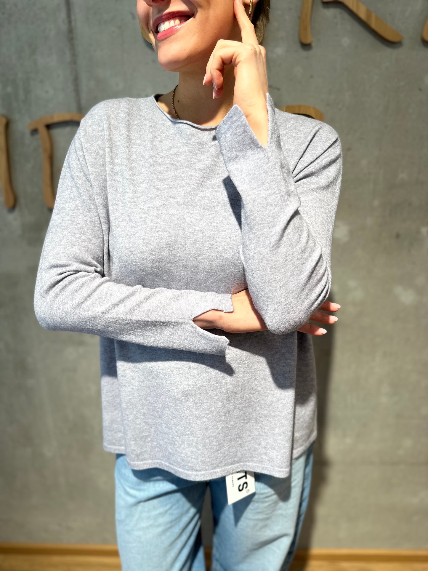 MG-Pulli "Mia Rundhals mit Ärmelschlitz" - Versch. Farben