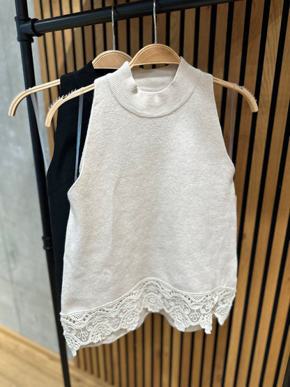 Pullunder "Phoebe mit Spitze" - Versch. Farben