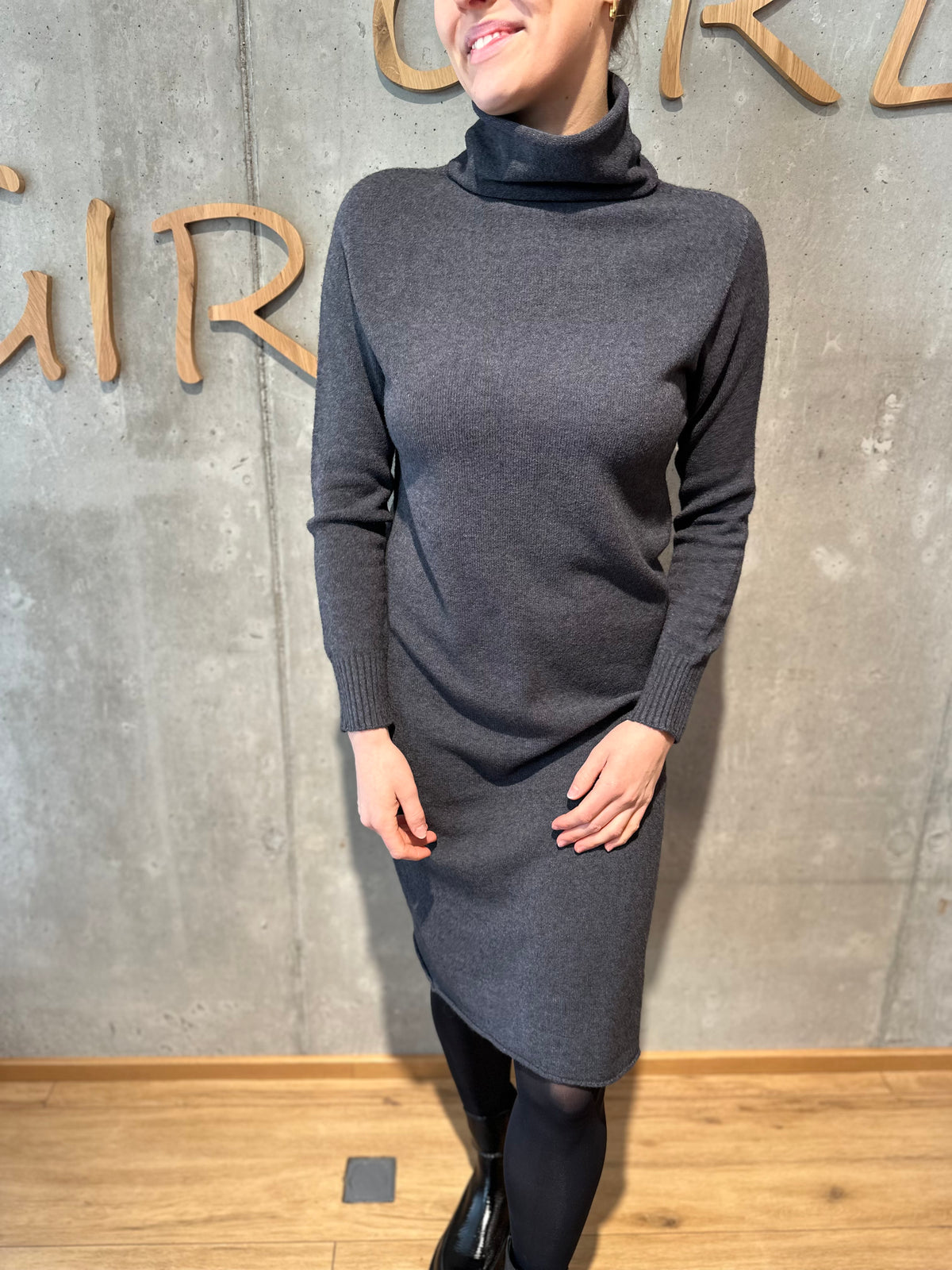 MG-Kleid "Maira Rollkragen" - Versch. Farben