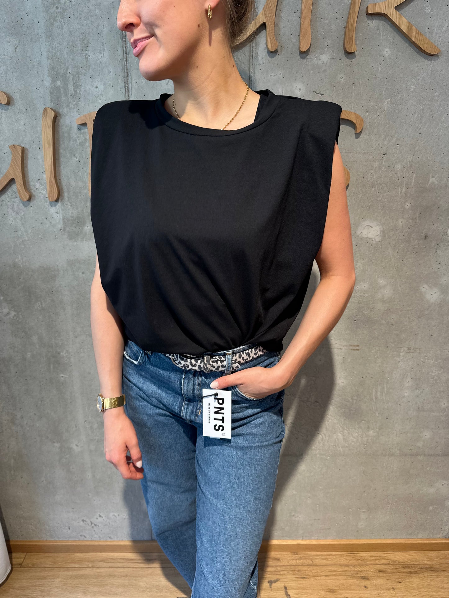 Shirt "Sandy mit Schulterpolster" - Versch. Farben