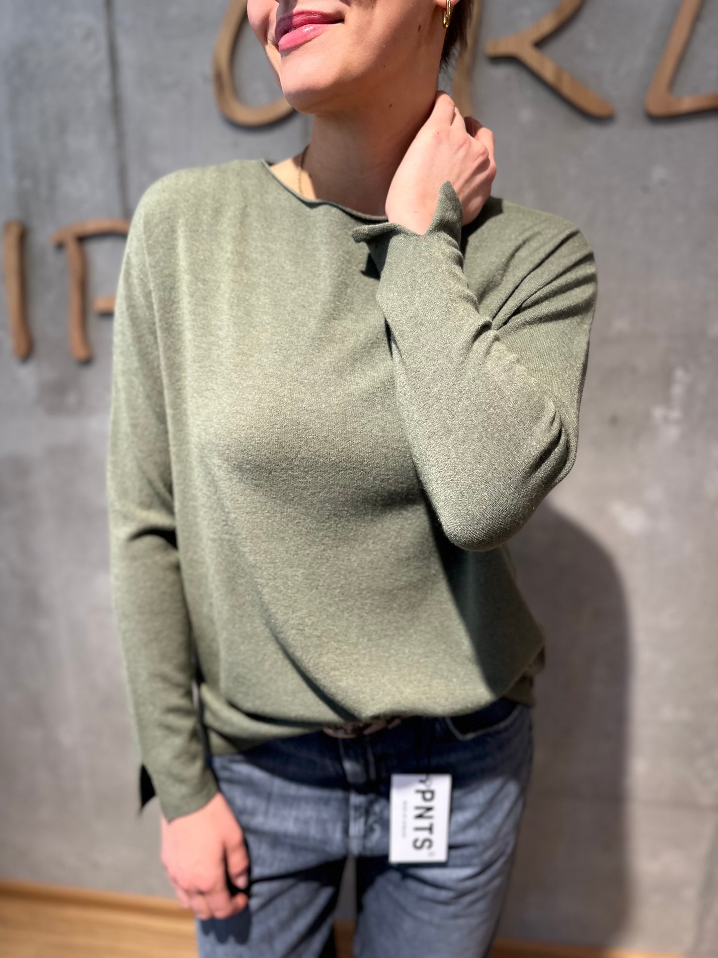 MG-Pulli "Mia Rundhals mit Ärmelschlitz" - Versch. Farben