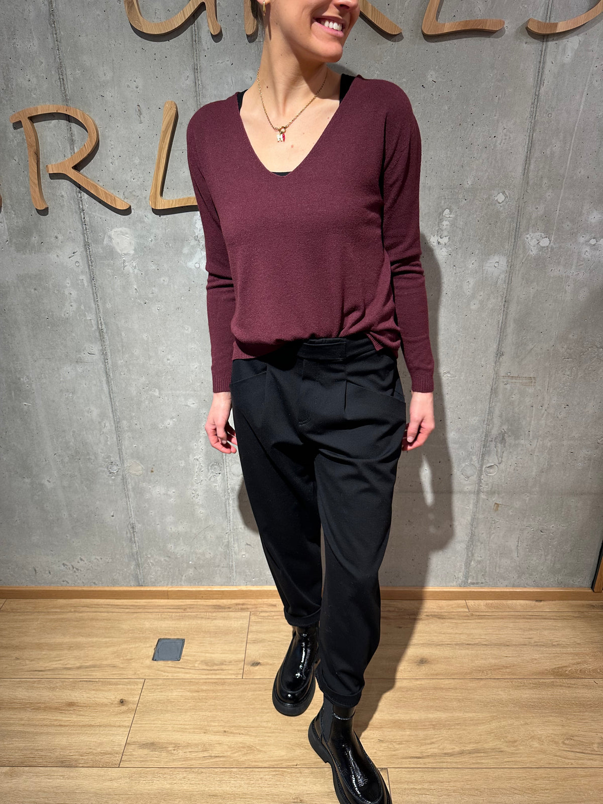 MG-Pulli "Marcella V-Neck" - Versch. Farben
