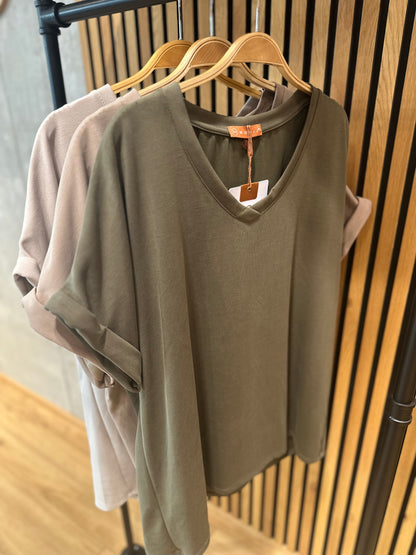 T-Shirt "Tiffany V-Neck" - Versch. Farben