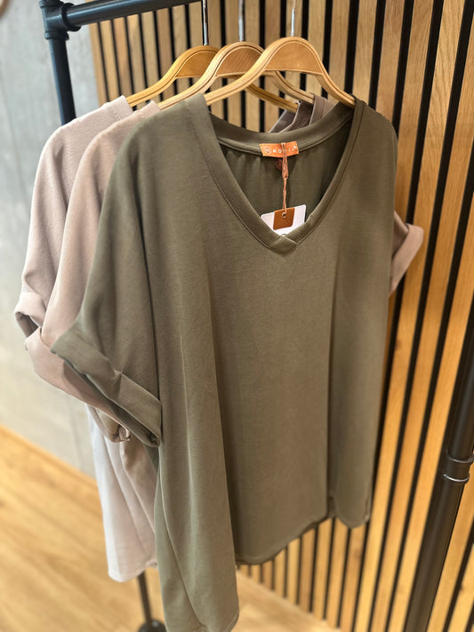 T-Shirt "Tiffany V-Neck" - Versch. Farben