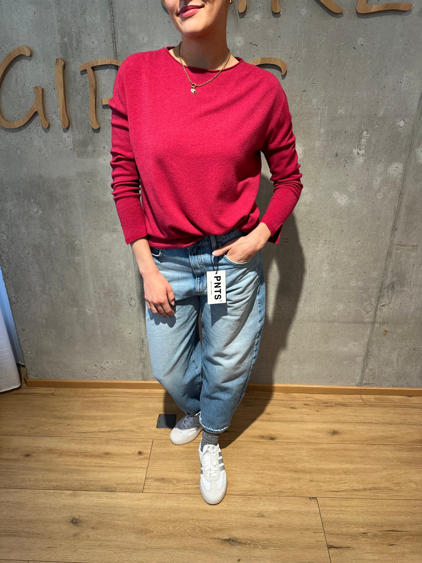 MG-Pulli "Mia Rundhals mit Ärmelschlitz" - Versch. Farben