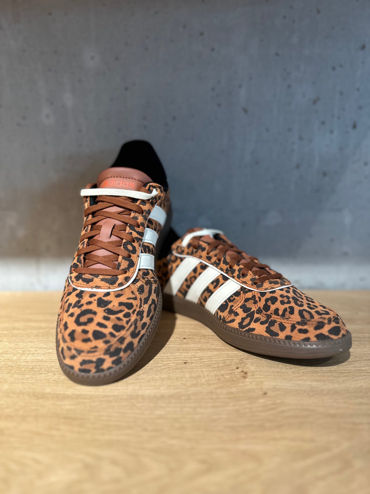 Schuh "Adidas KK4670" Leomuster