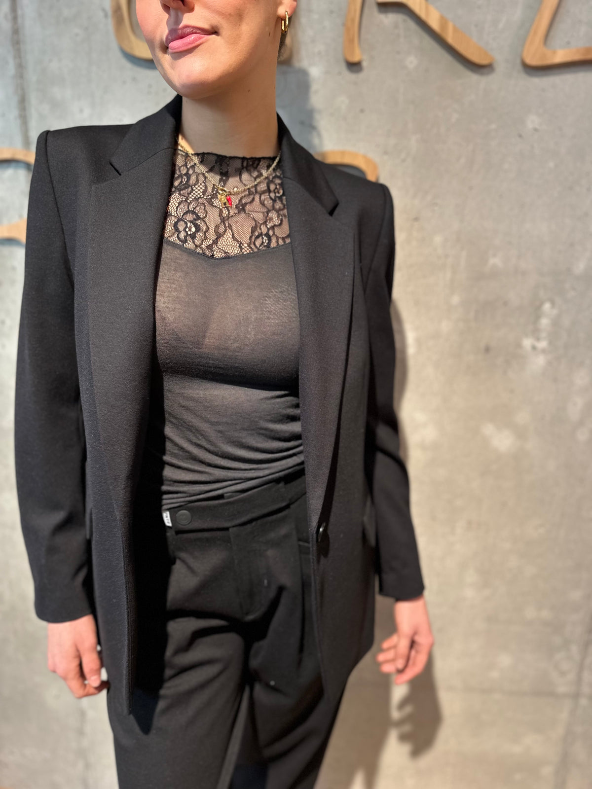 Shirt "Selena mit Spitze" - Versch. Farben