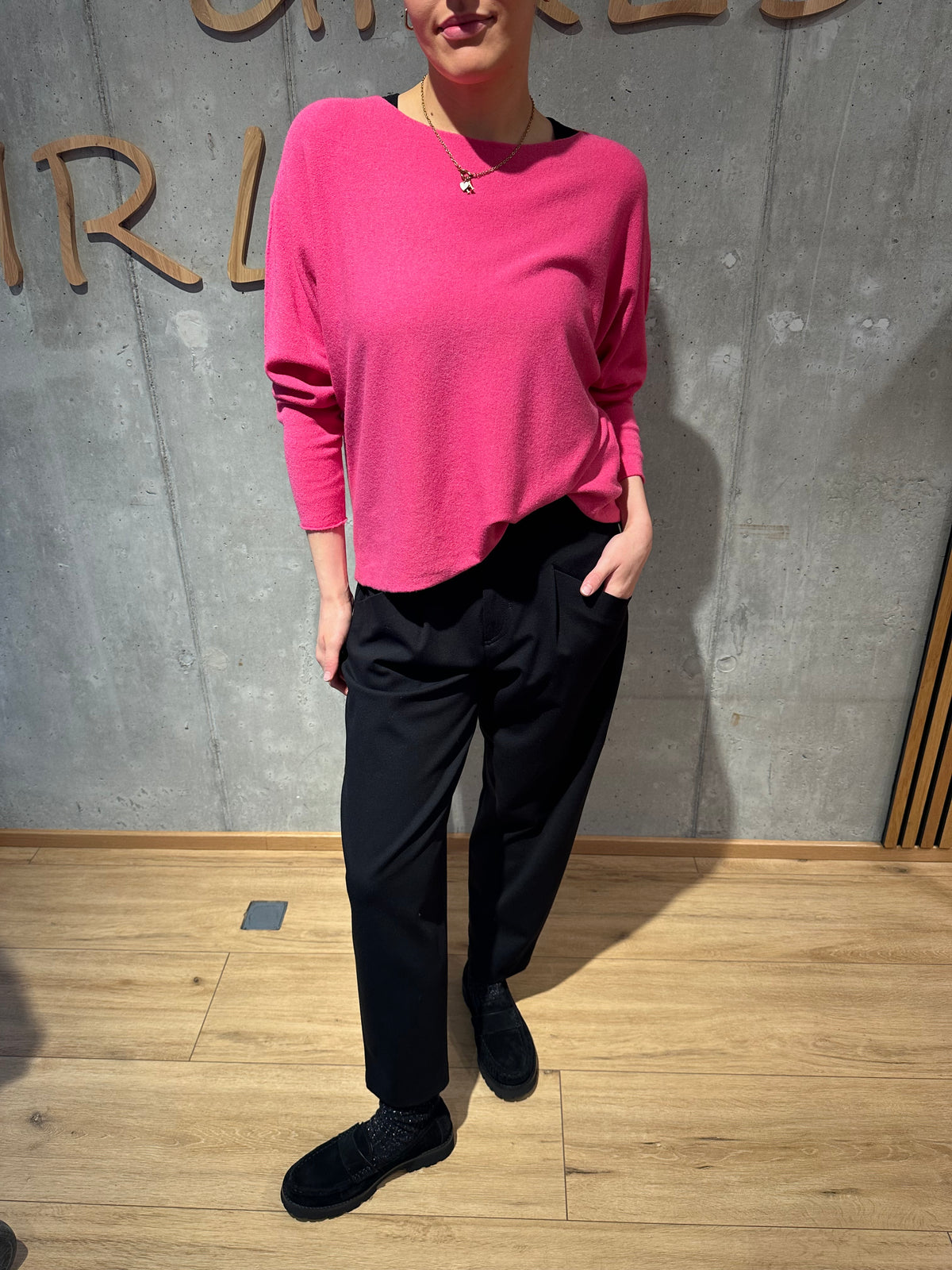 MG-Pulli "Malou kurz" - Versch. Farben