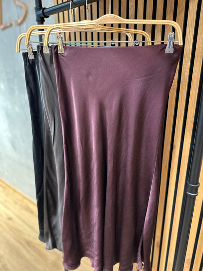 Rock "Riana" -  Versch. Farben