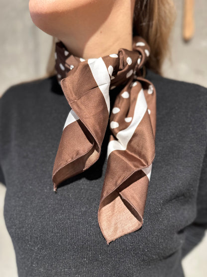 Tuch "Amy Punkte" - Versch. Farben