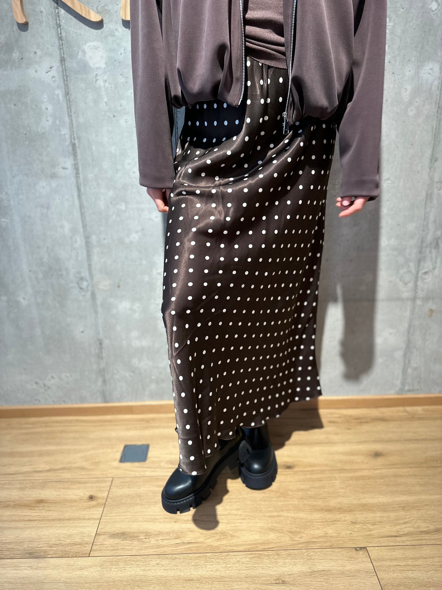 Rock "Ruby mit weißen Punkten - Versch. Farben