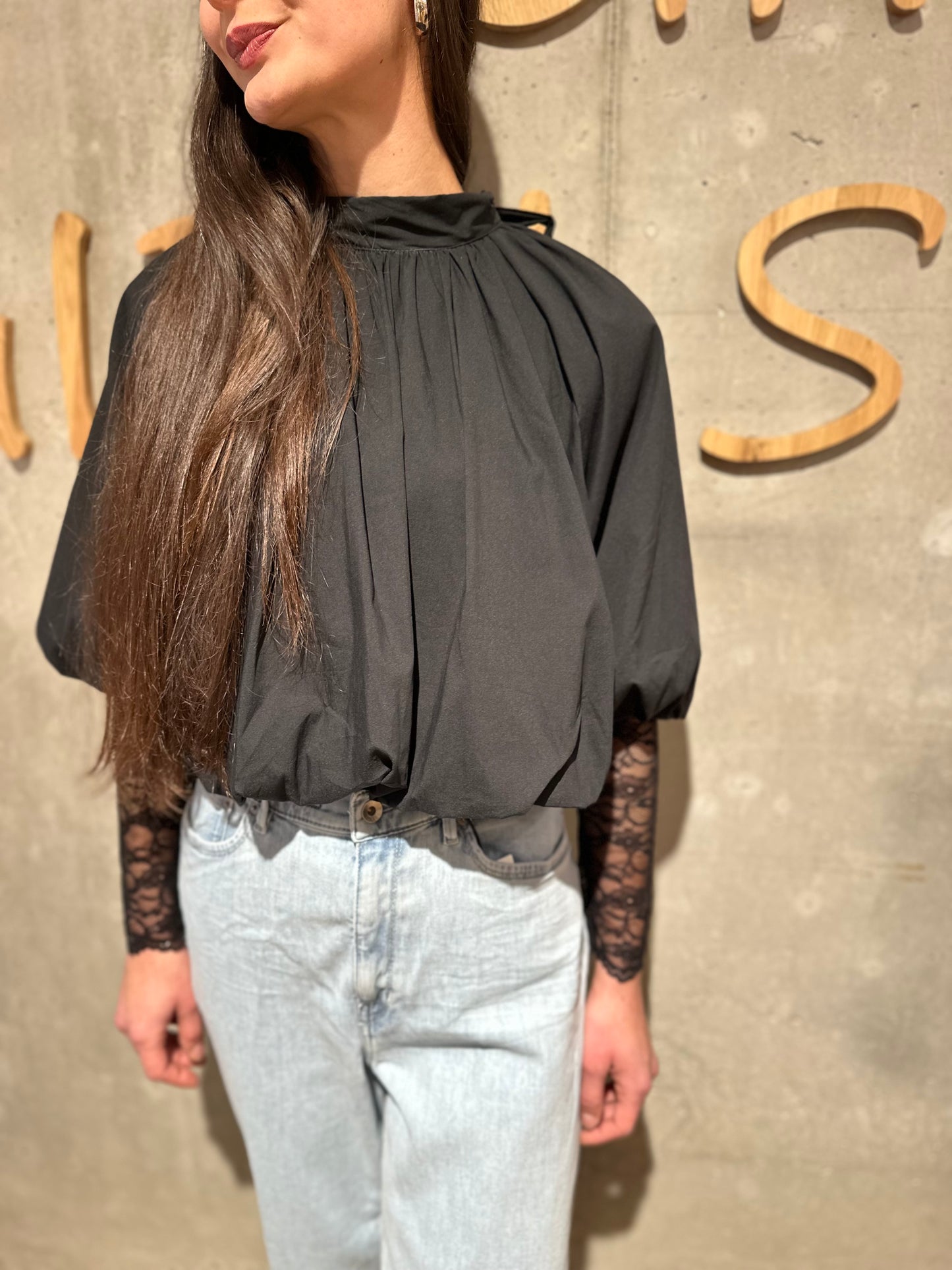 Spitzenshirt "Scarlet" - Versch. Farben