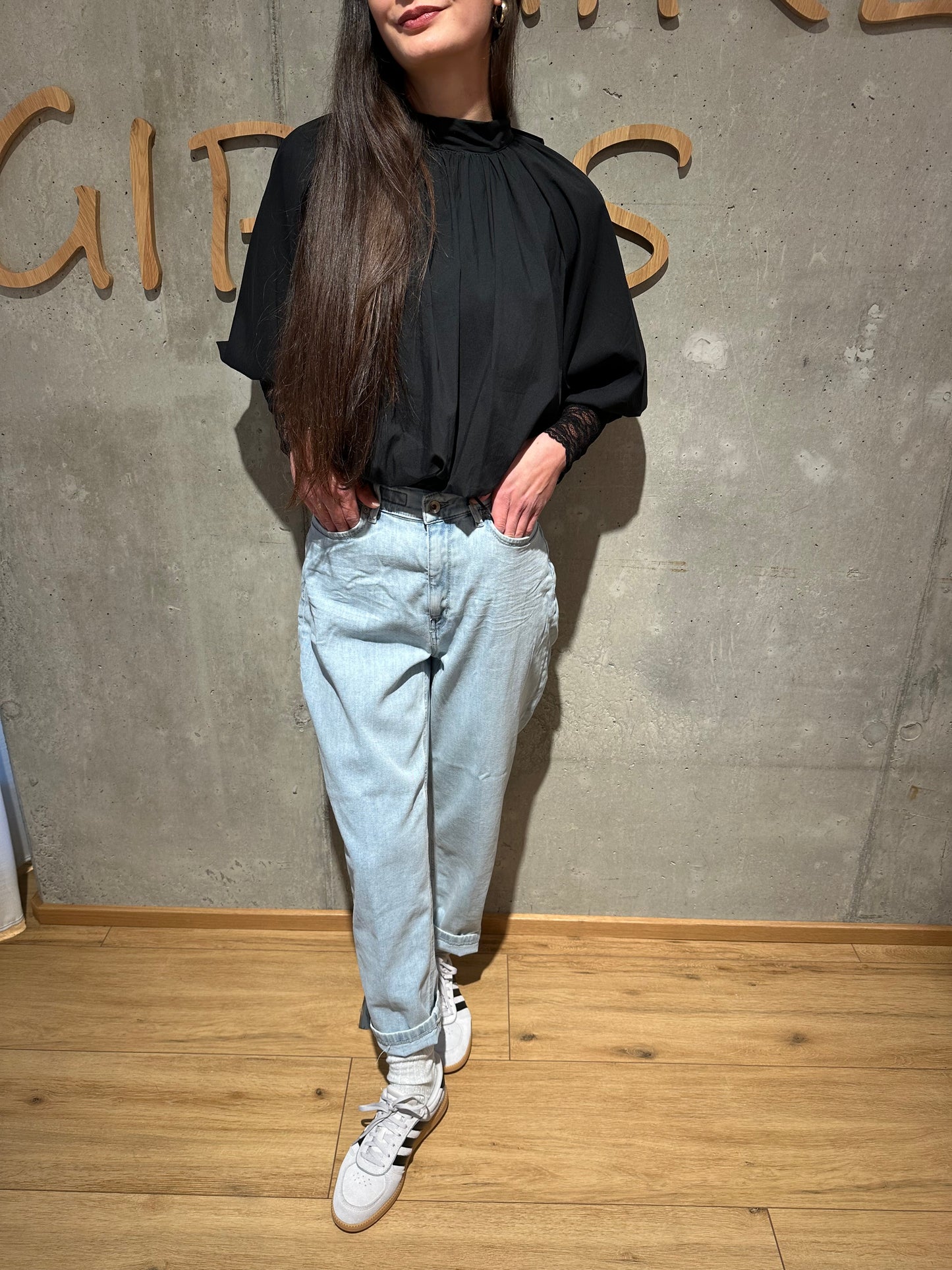 Spitzenshirt "Scarlet" - Versch. Farben