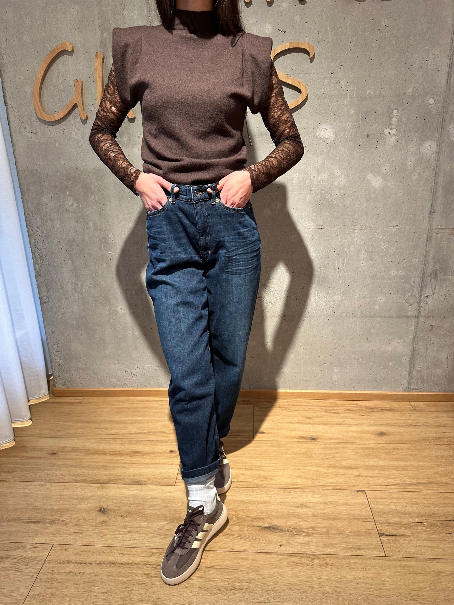 Spitzenshirt "Scarlet" - Versch. Farben