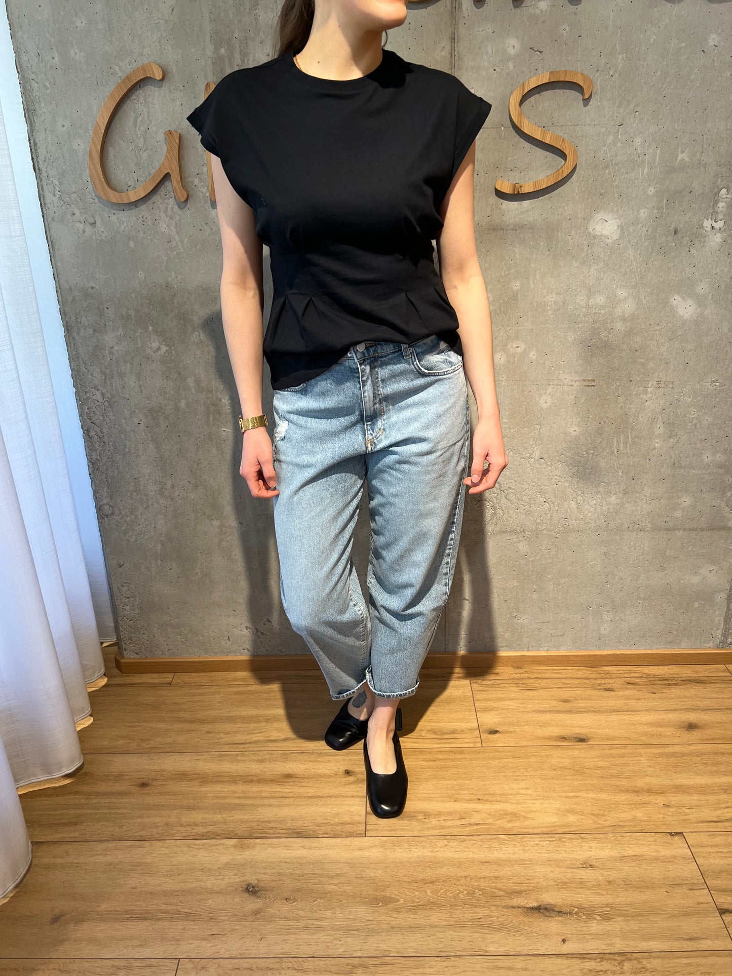 PNTS "05_THE O Shape 19" Hellblau