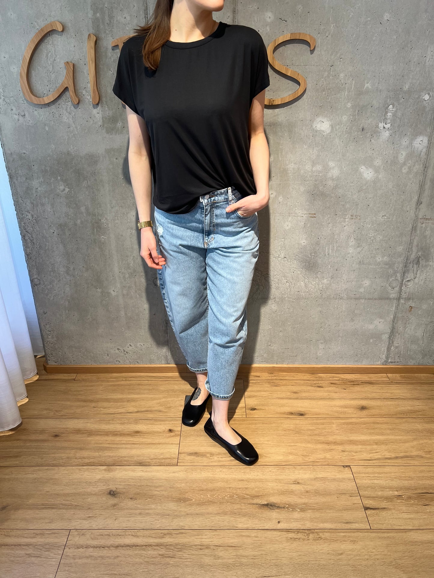 PNTS "05_THE O Shape 19" Hellblau