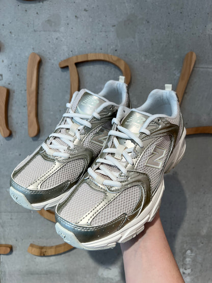Schuhe "New Balance 530" Gold Metallic