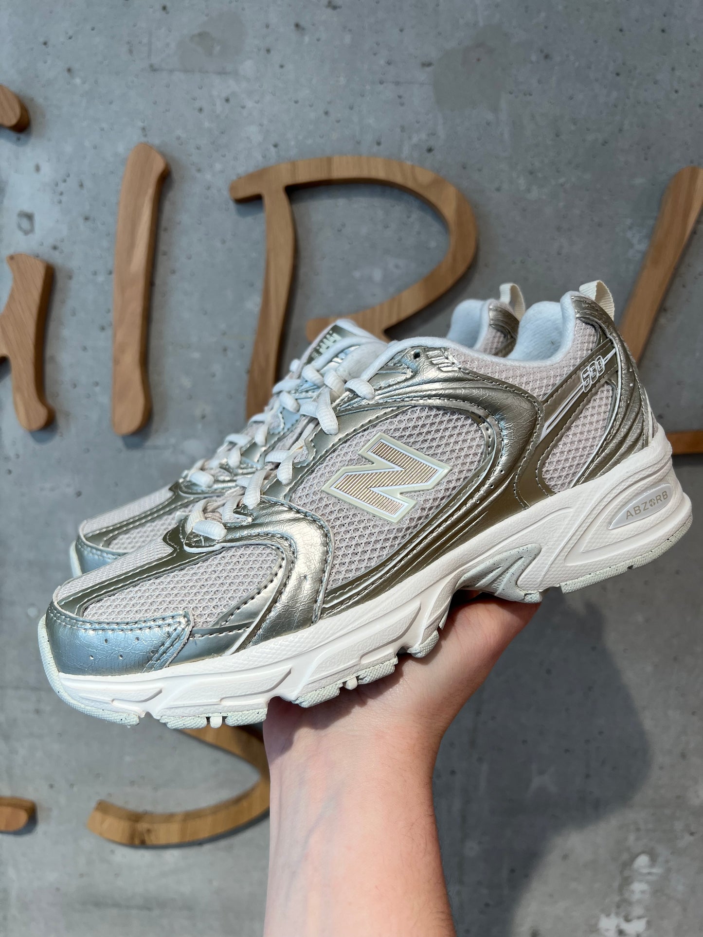 Schuhe "New Balance 530" Gold Metallic
